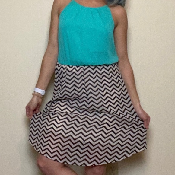 Chevron dress - Picture 7 of 8